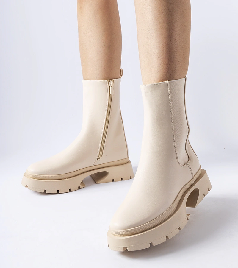 Beige zateplené čižmy Mombello