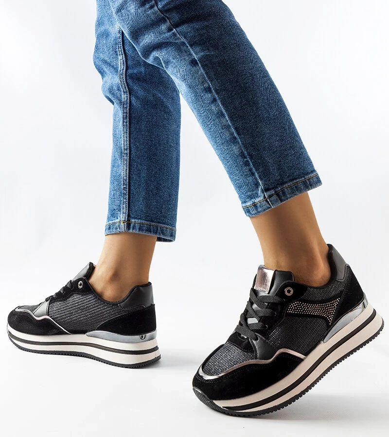 Čierne lesklé tenisky Enola