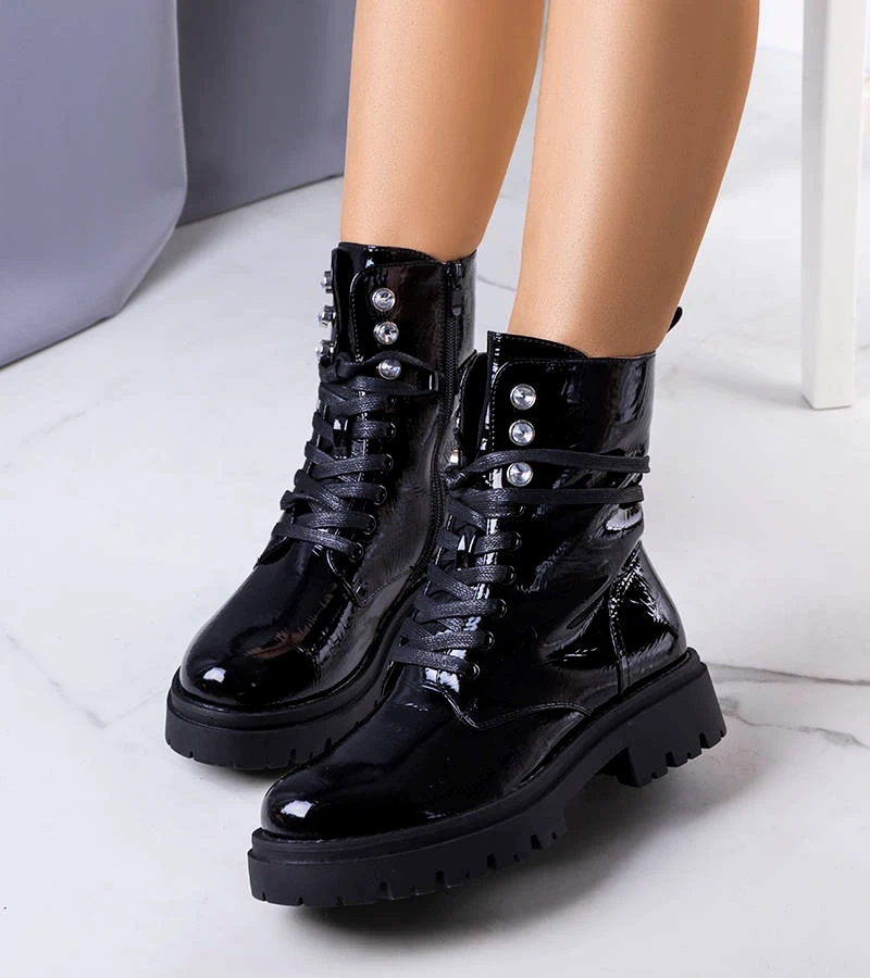 Čierne lakované botki Kenzie