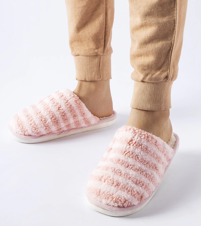 Ružové teplé papuče so pásikmi Agira