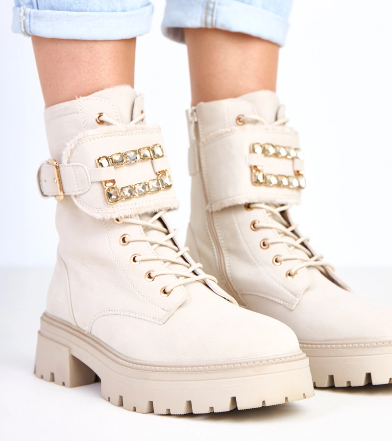 Béžové zateplené členkové topánky na platforme zdobené kameňmi Dajana