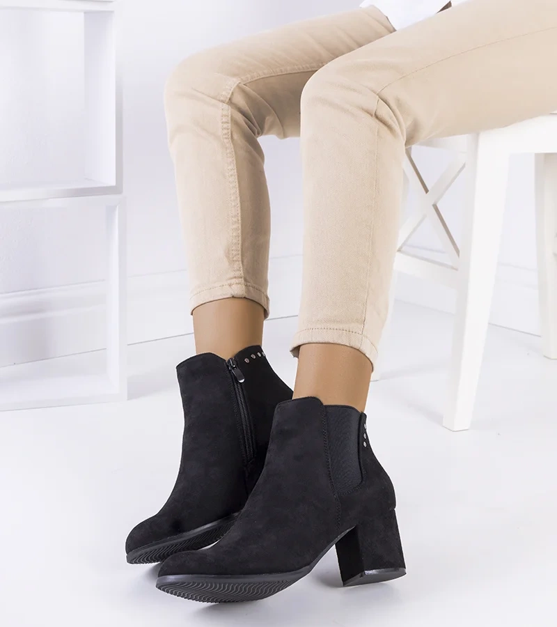 Čierna botki na ihlici Runswick