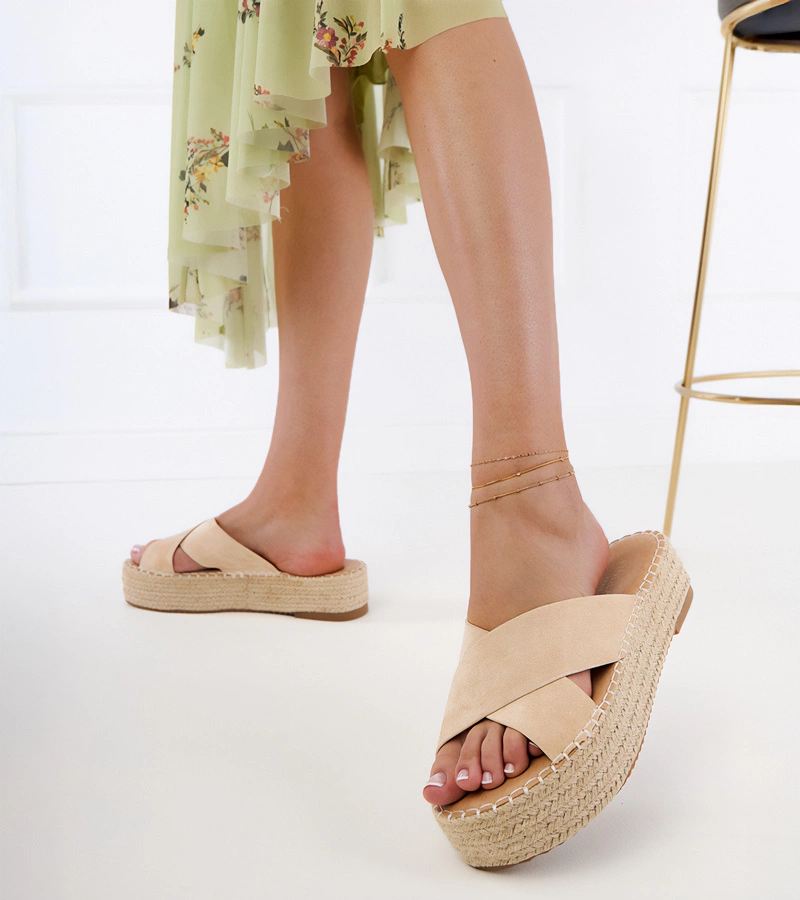 Béžové šľapky espadrilky s remienkami na platforme Jerisa