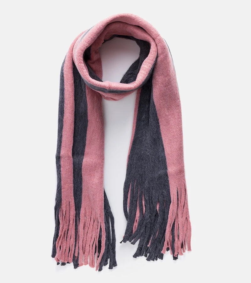 Ružovo-šedý šál so strapcami Lana