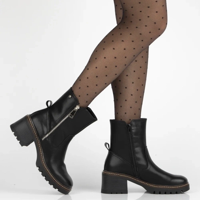 Čierne členkové čižmy na podpätku z prírodnej kože Brenda