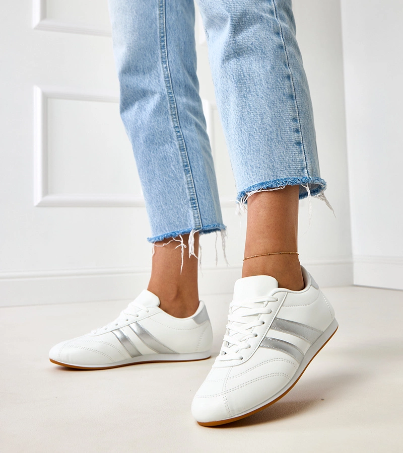 Biele tenisky so striebornou vložkou Mydland