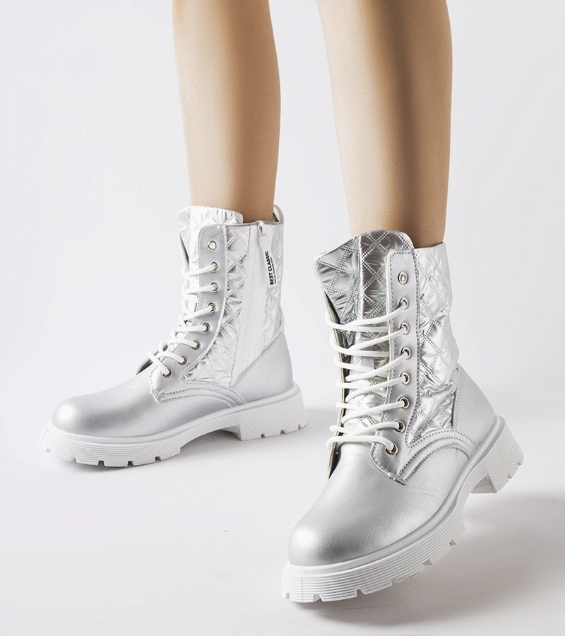 Stříbrné trapery zdobené pikováním Jalbert