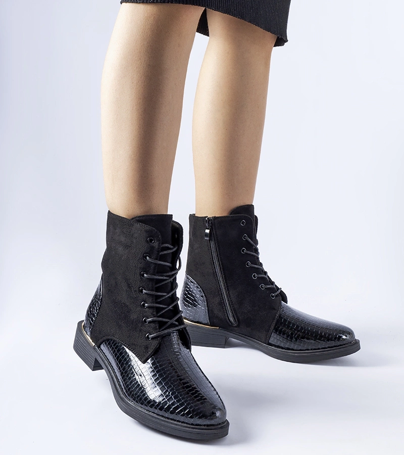 Čierne lakovane zateplené čižmy Rosetta