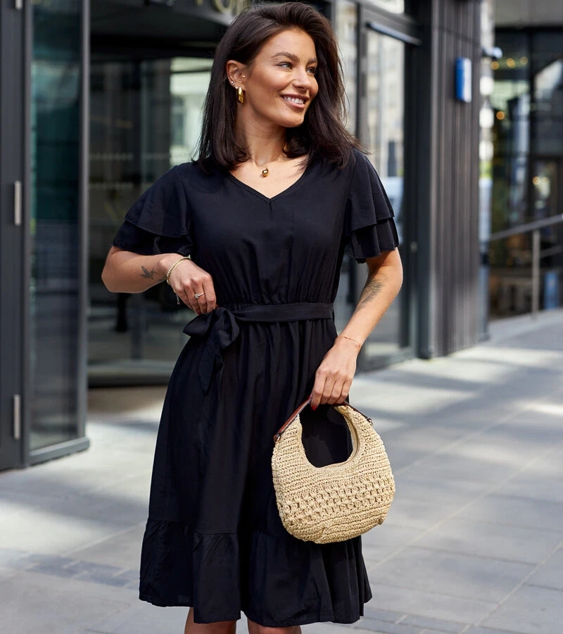 Čierne midi šaty s páskom Sagasa