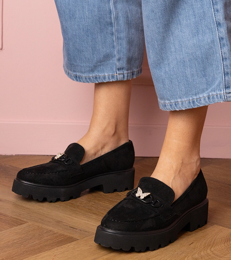 Čierne dámske mokasíny s kamienkovým motýlikom Mokka