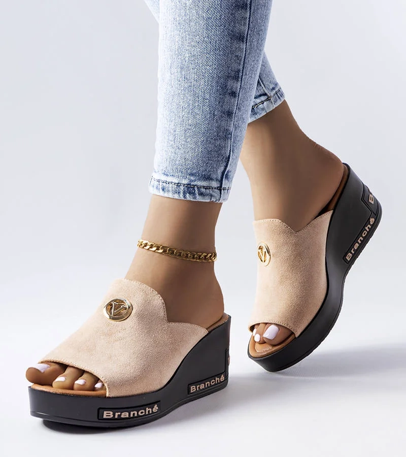 Béžové žabky na vysokom podpätku od značky Vinceza