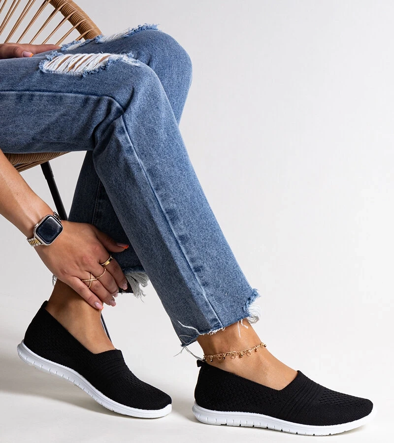 Čierne tenisky Shalha na zosuvanie