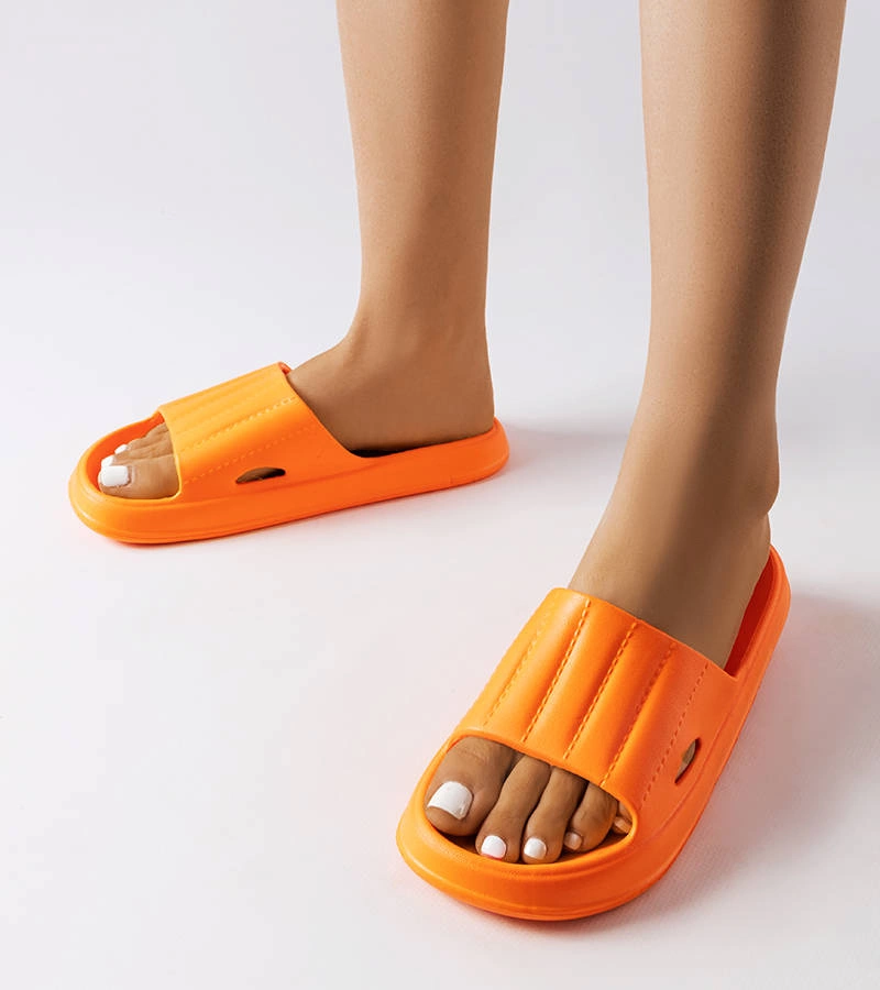 Oranžové penové žabky Pinette