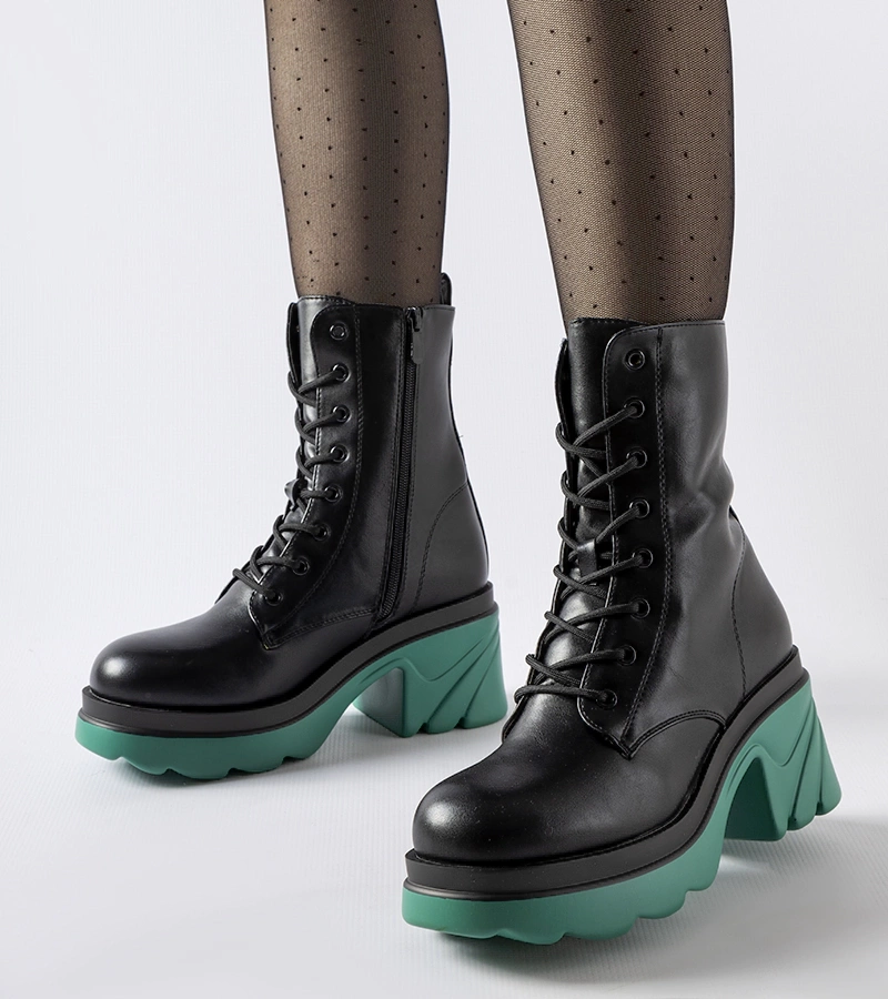 Čierne zateplené pracovné topánky na morský stĺp Cost