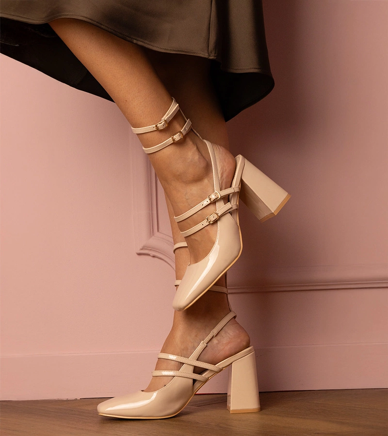 Lakované béžové lodičky na podpätku Ferida