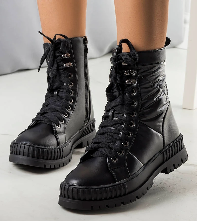 Čierne zateplené trapery Hamina