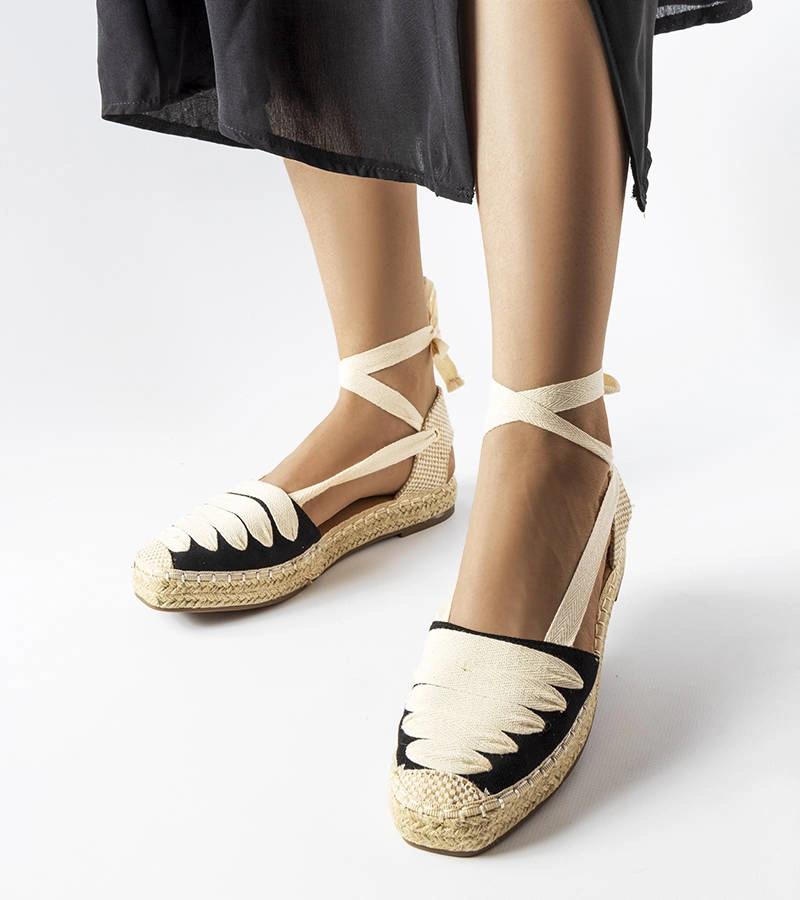Čierne lepené espadrilky Trecastagni