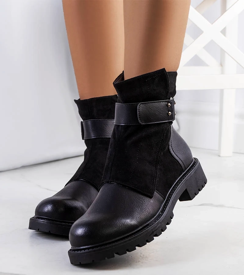 Čierna botki s popruhom Kevin