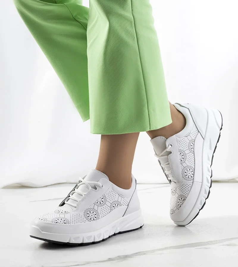 Biele kožené tenisky Kaypa