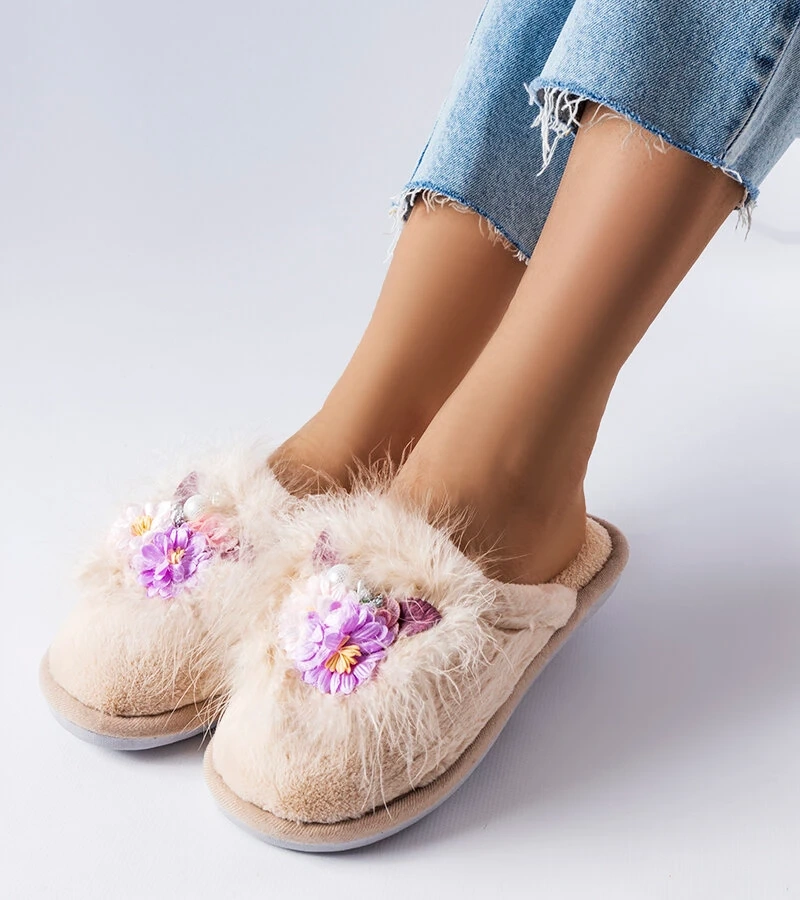 Dámske béžové papuče Moly