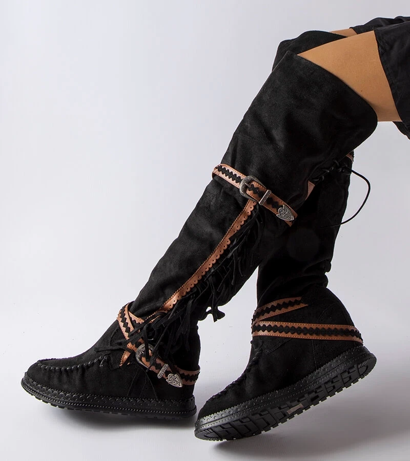 Čierne topánky na platforme Novella