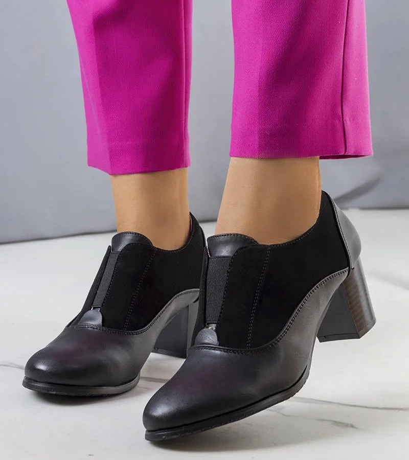 Čierne ihlové podpätky Corder