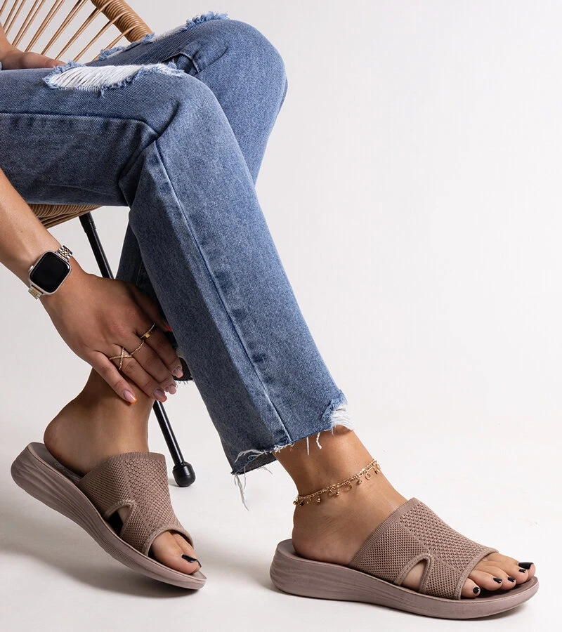 Hnedé sandále na platforme Linah