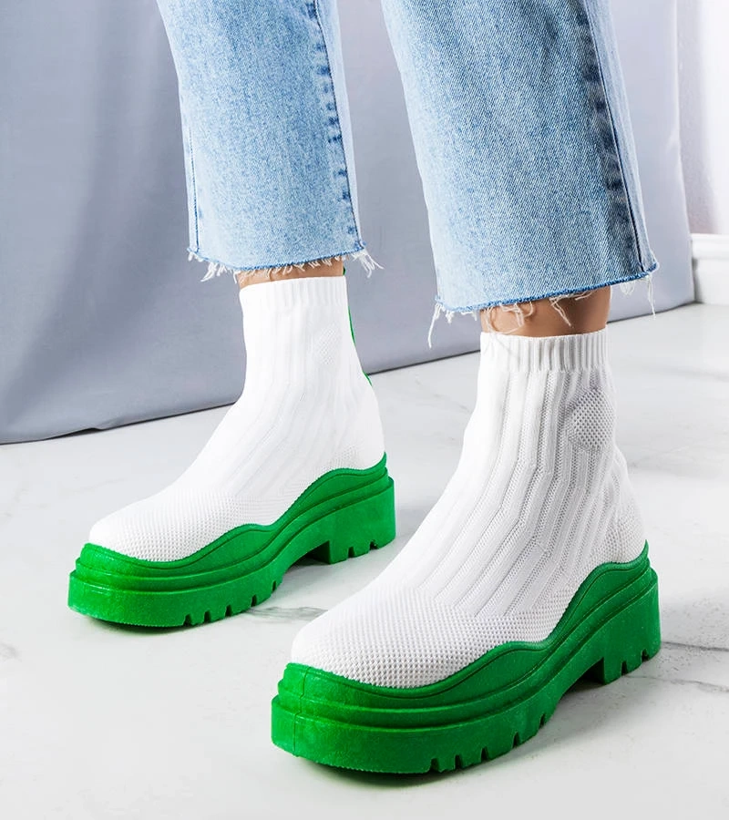 Biele ponožkové topánky so zelenou podrážkou od Cali