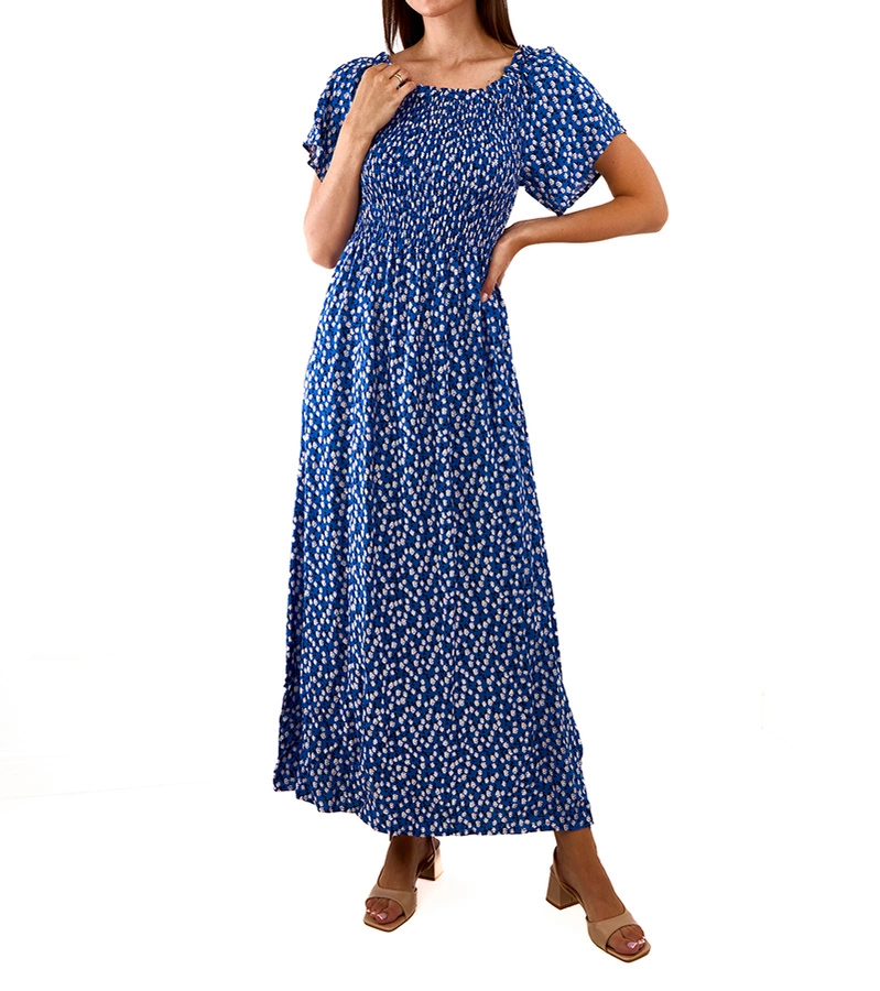 Námornícky modré maxi šaty s drobnými kvetmi od Hajden