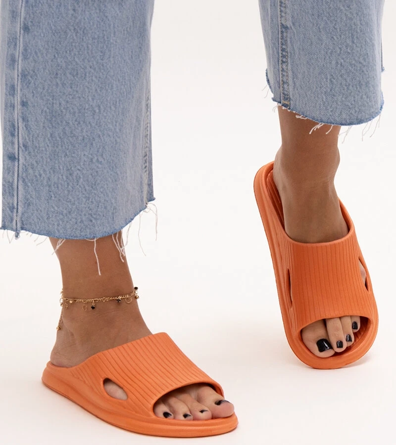 Oranžové penové šľapky Myrtile