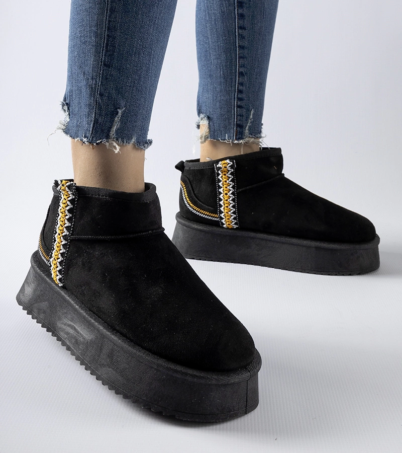 Čierne snehule na platforme Scavi