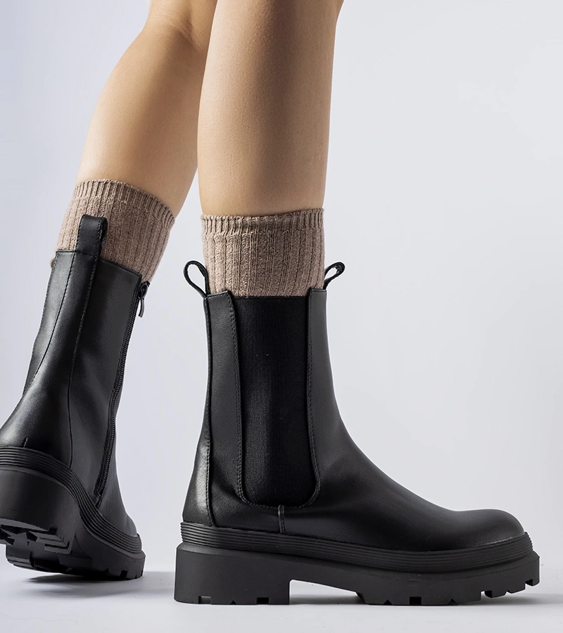 Čierne poltopánky s mierne zateplením Bethesda