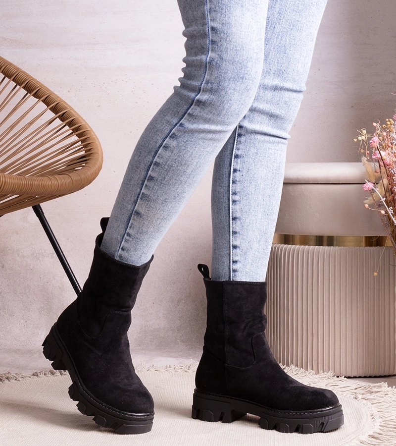 Čierne semišové čižmy Eleonora