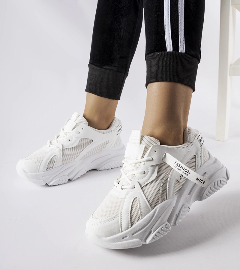 Biele tenisky na hrubej podrážke Fida