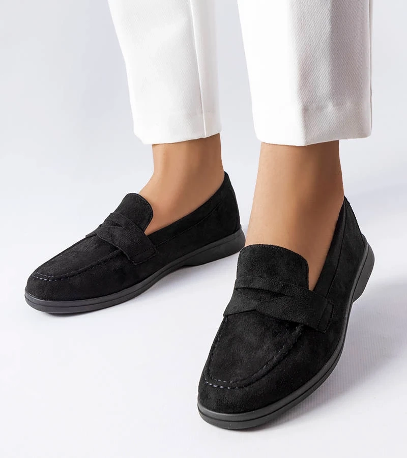 Čierne mokasíny z eko-semišu od spoločnosti Ferragus