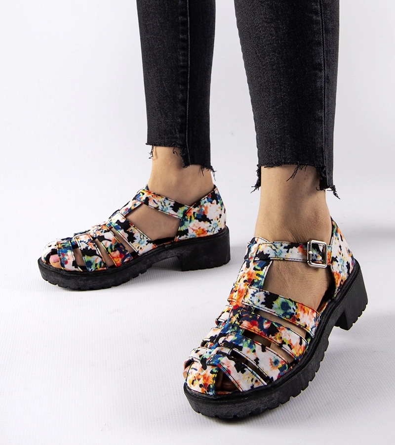 Čierne vzorované masívne sandále Oaks