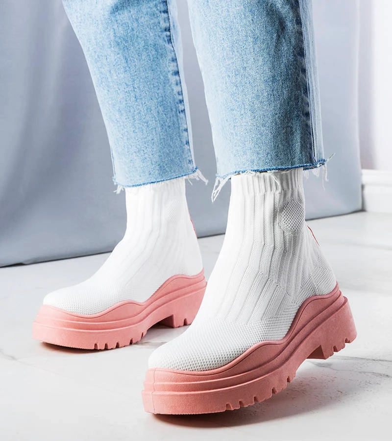 Biele ponožkové topánky s ružovou podrážkou od Cali