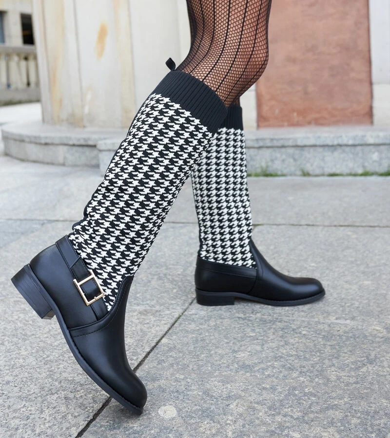 Čierno-biele dlhé kozačky v pepite Maestas