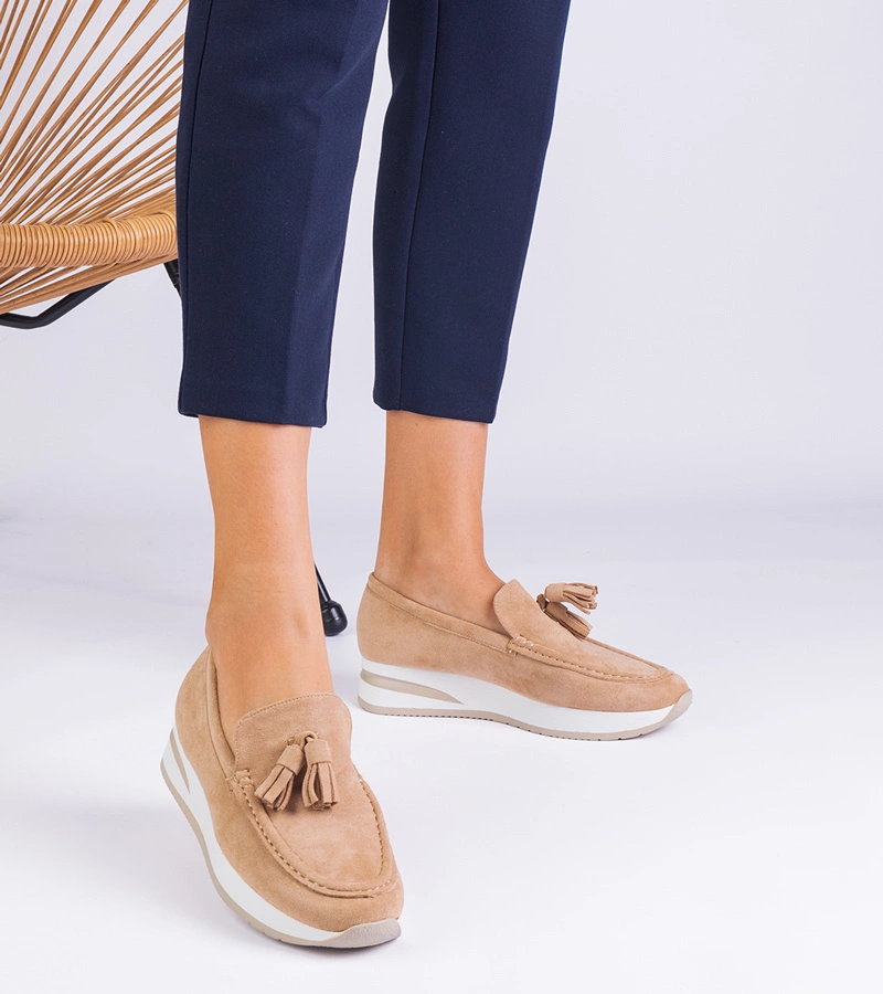 Béžové dámske mokasíny na platforme so zdobením Selerina