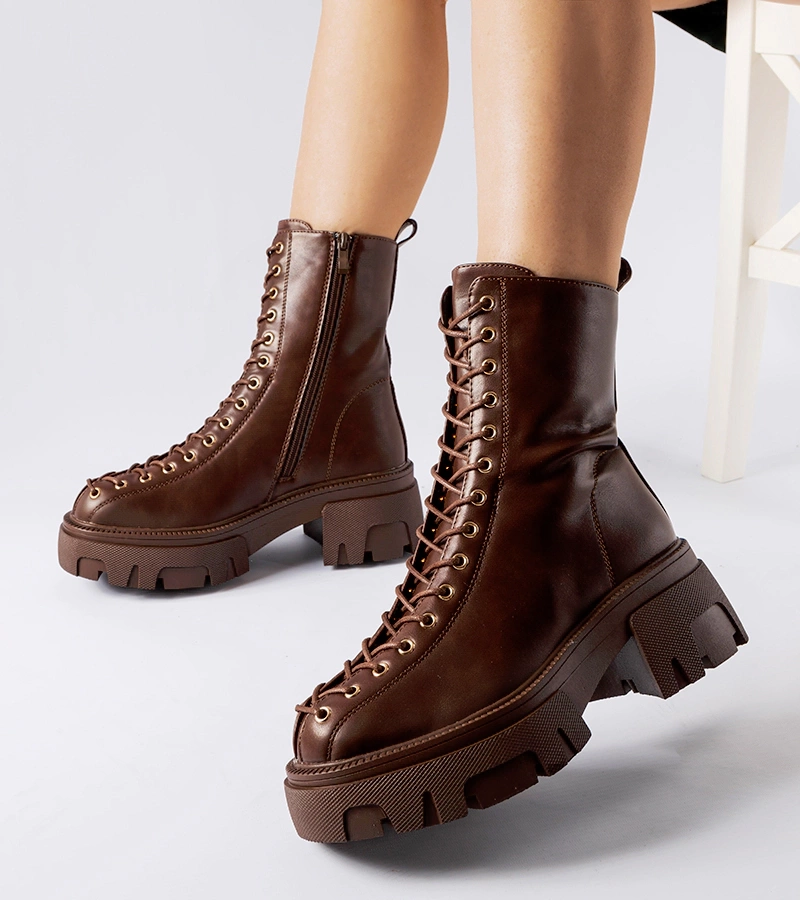 Hnedé zateplené čižmy s viazaním Amla