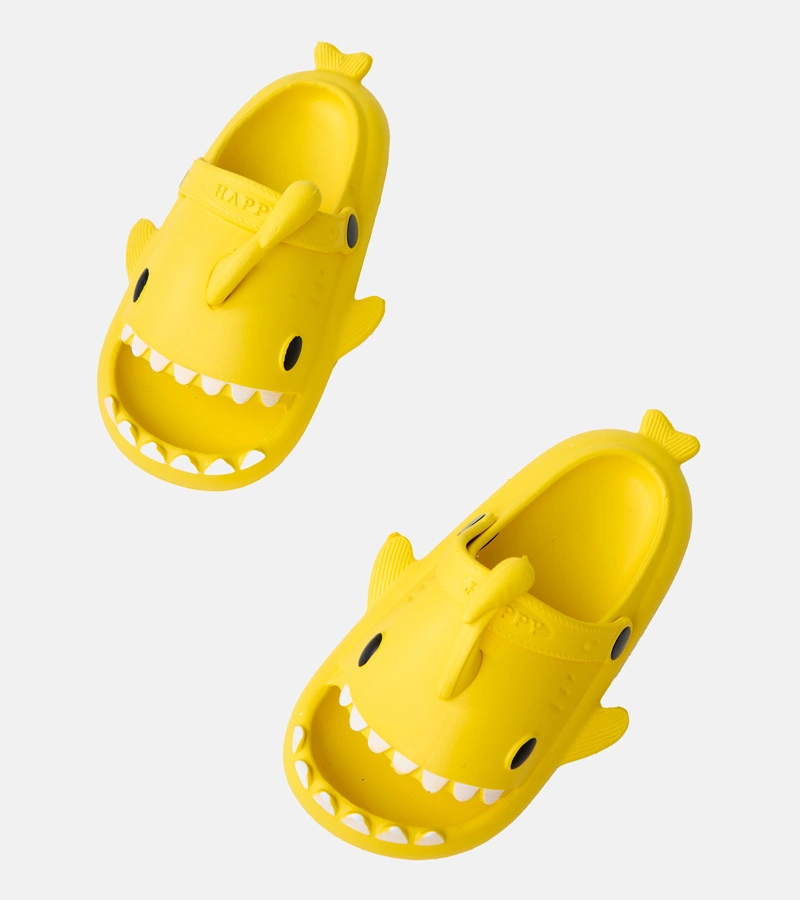 Žlté detské šľapky s motívom žraloka Tossi