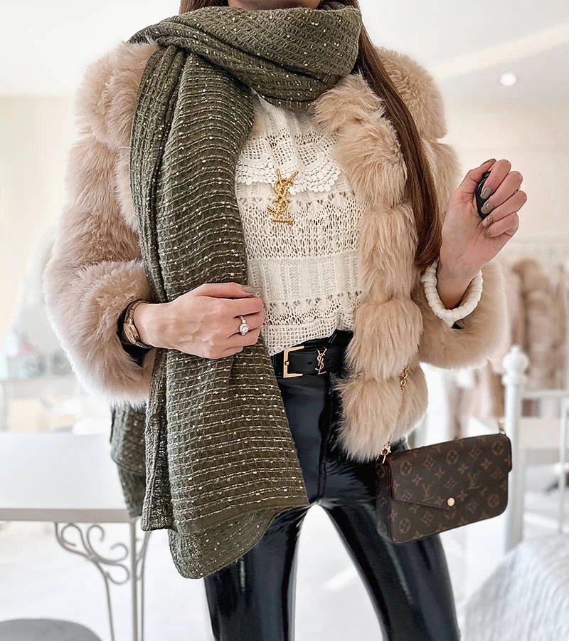 Šedý bodkovaný šál Khalil