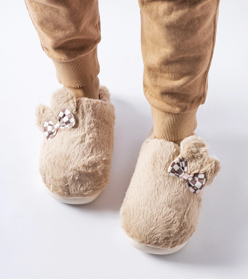 Beige zohrievacie dámske papuče s ušami Buga