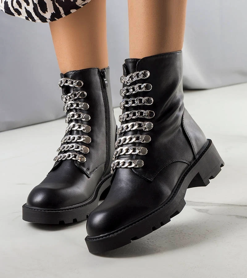 Čierne traperské topánky s reťazami Sylas