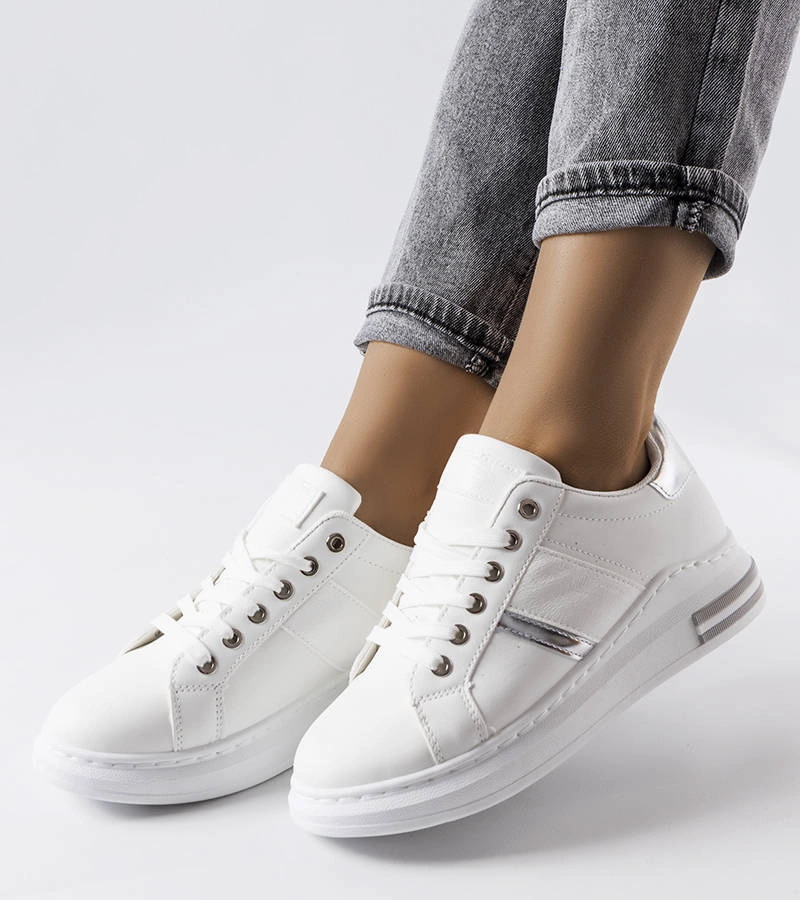 Biele tenisky s vložkami Deans