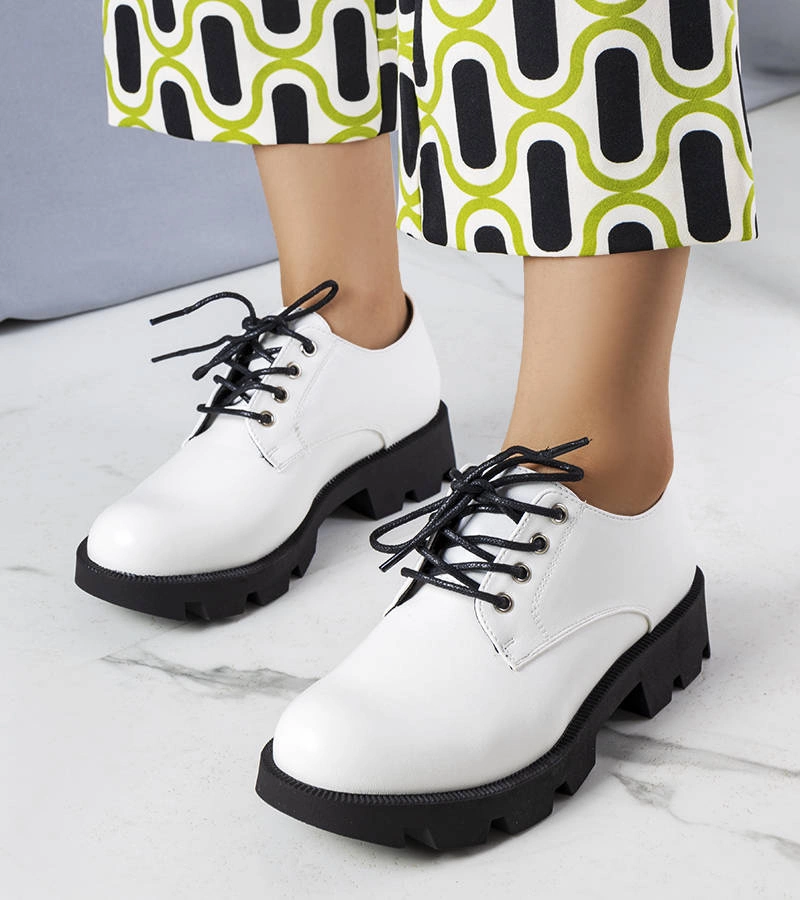 Biele poltopánky na pevnej podrážke Josephine