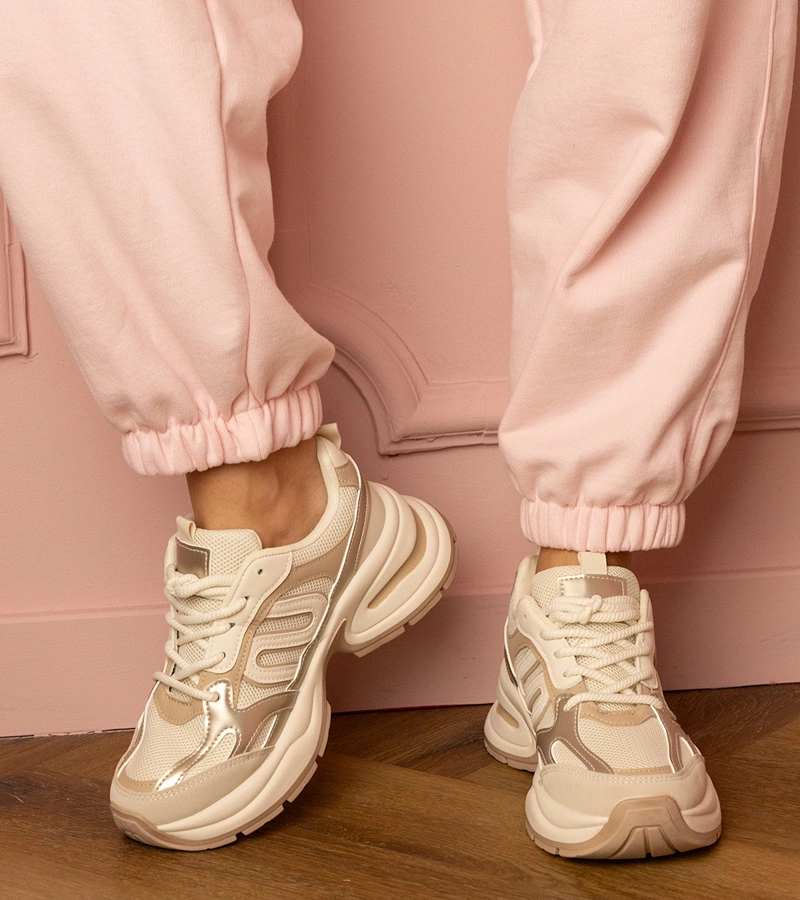 Béžové športové tenisky na masívnej podrážke Aries