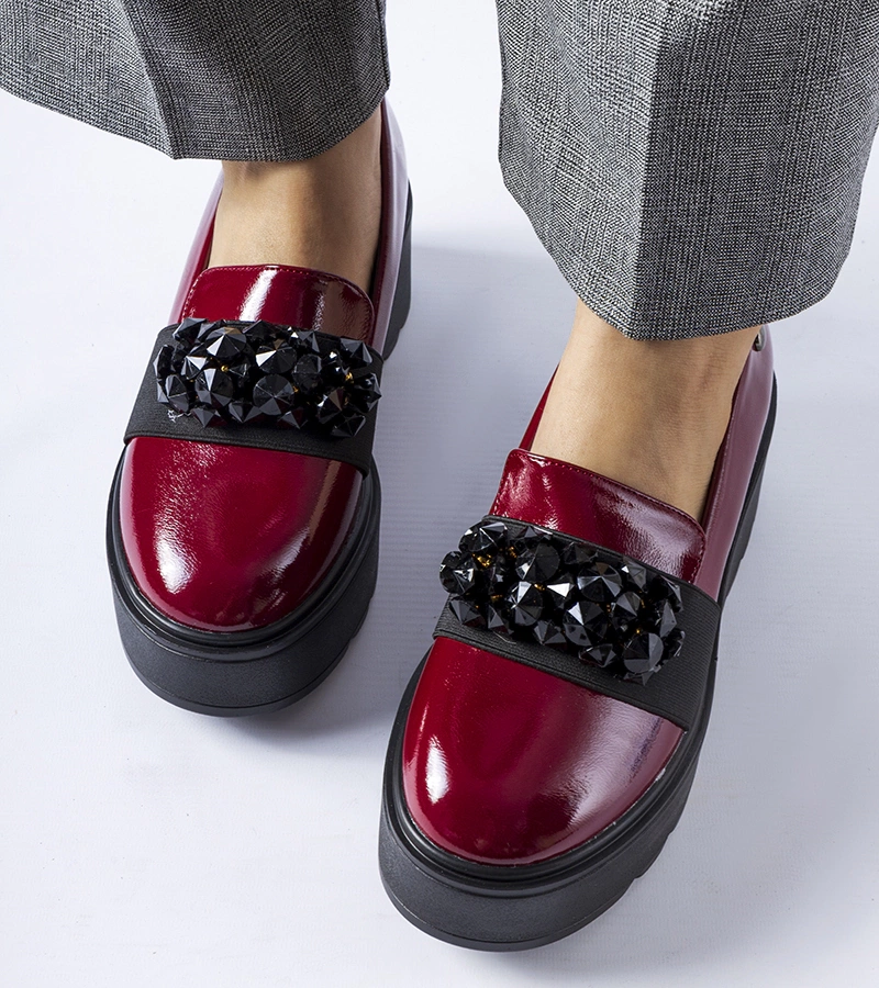 Bordové lakované poltopánky na platforme Edma