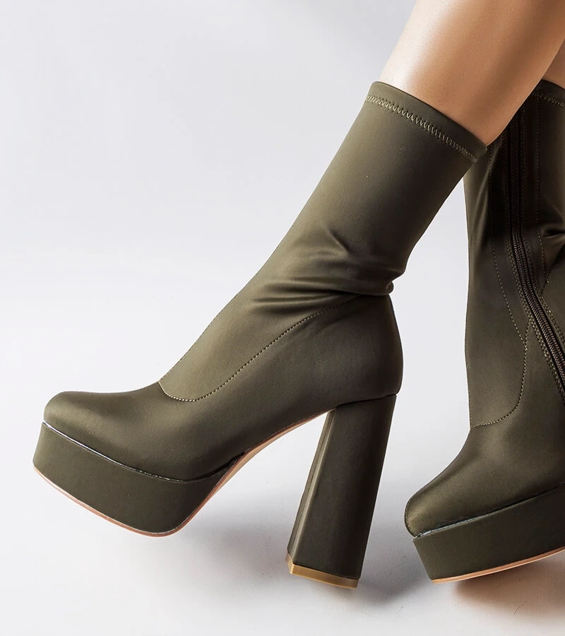 Zelené saténové topánky s pevným príspevkom Glus