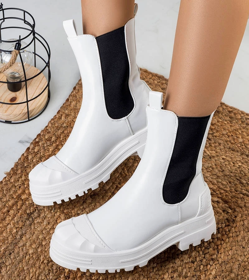 White botki women's Crispo